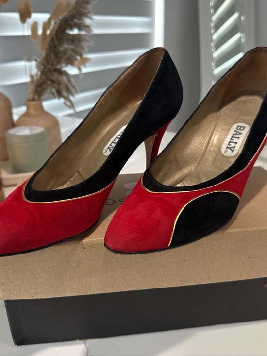 Bally Shoes - VINTAGE Bally Red and Black Suede Two-Tone Pointed Pumps with Gold Trim